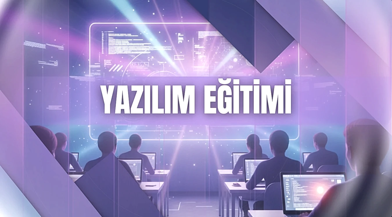 Yazılım eğitimi alan öğrenciler bilgisayar başında kod yazarken, mentor eşliğinde programlama öğreniyorlar